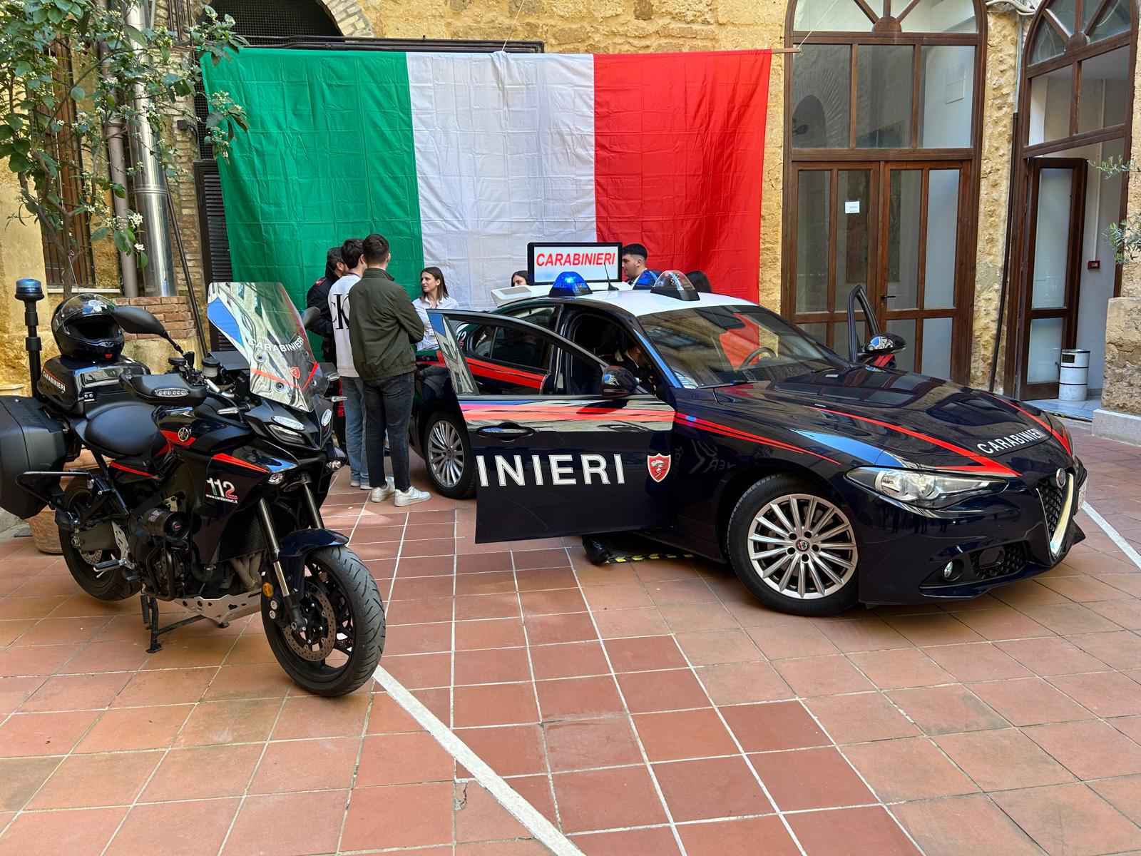Carabinieri a Palazzo di Città: documenti acquisiti da giorni, ma dal Comune silenzio totale. Report Sicilia esce in esclusiva