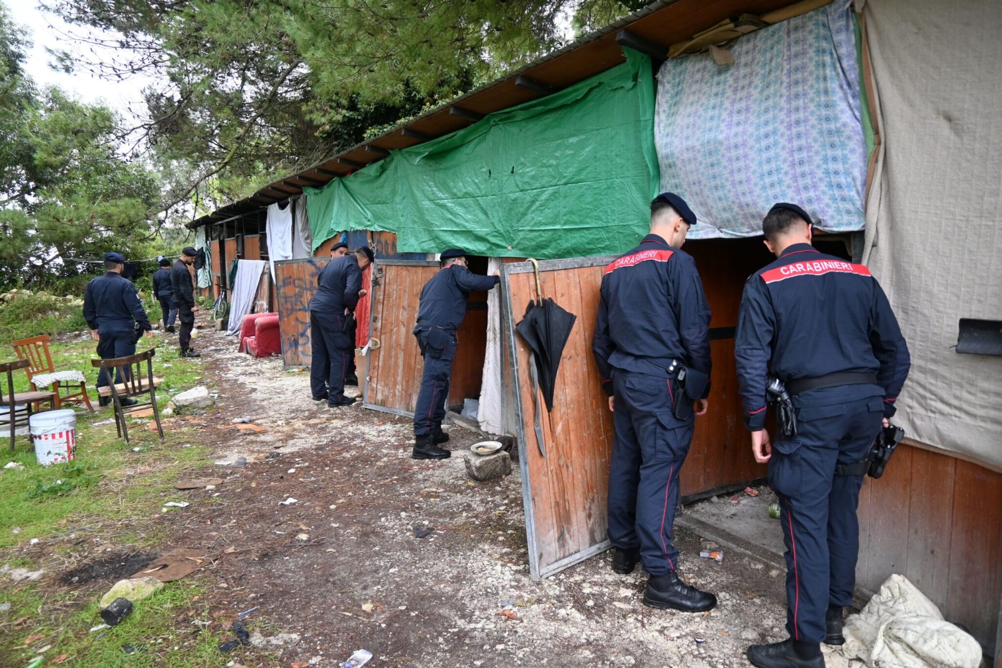 caltabellotta baraccopoli carabinieri