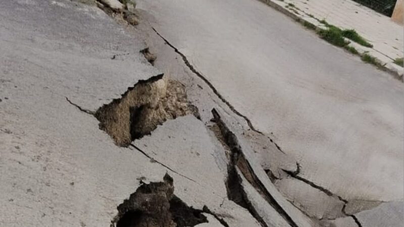 Nuova frattura nel terreno, chiusa la Sp 10, Niscemi rischia l’isolamento