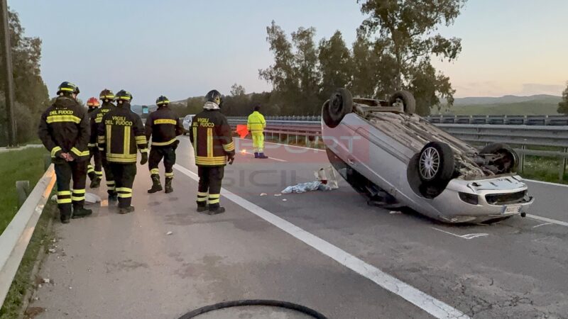 Autostrada Catania–Palermo, auto si cappotta nei pressi dell’outlet di Agira: ferito il conducente