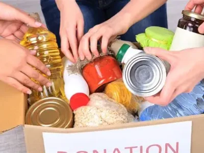Raccolta prepasquale di generi alimentari organizzata dall’MCL e dal patronato Sias