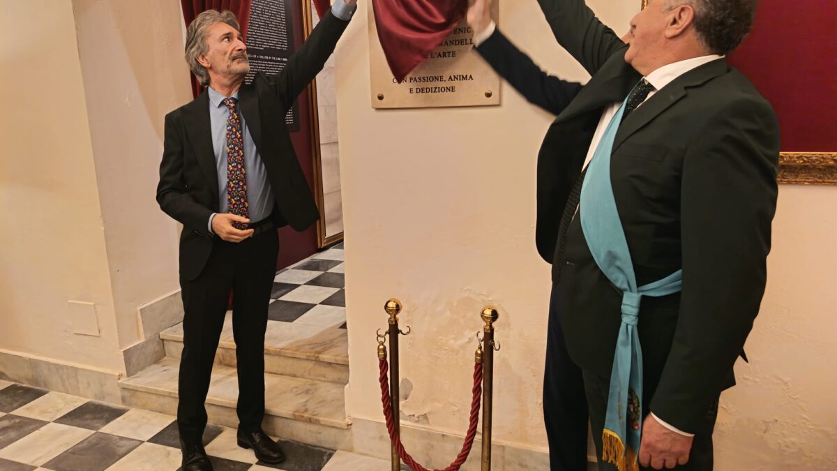 Intitolata a Nino Bellomo una delle sale all’ingresso del Teatro Pirandello