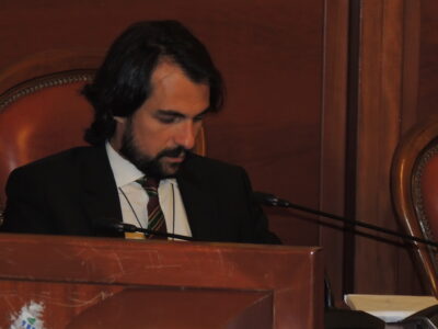 Caso Crosta, Di Rosa: «Togliere una delega non chiude il conflitto. Le toppe ormai sono più piccole del buco»