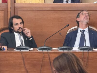 Caso Crosta, per cosa ci avrebbe querelato? Agli attacchi social rispondiamo con documenti e domande