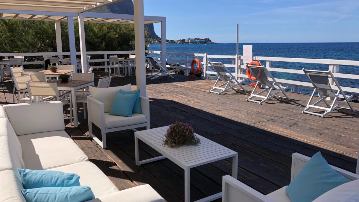 Punta Valdesi, La Vardera tace ancora: Nessuna interrogazione pubblica. Intanto il Club annuncia “Scacchi con vista mare” a pagamento